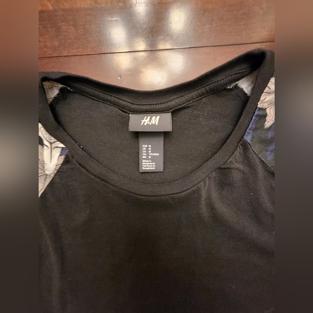 Men t-shirt short sleeve